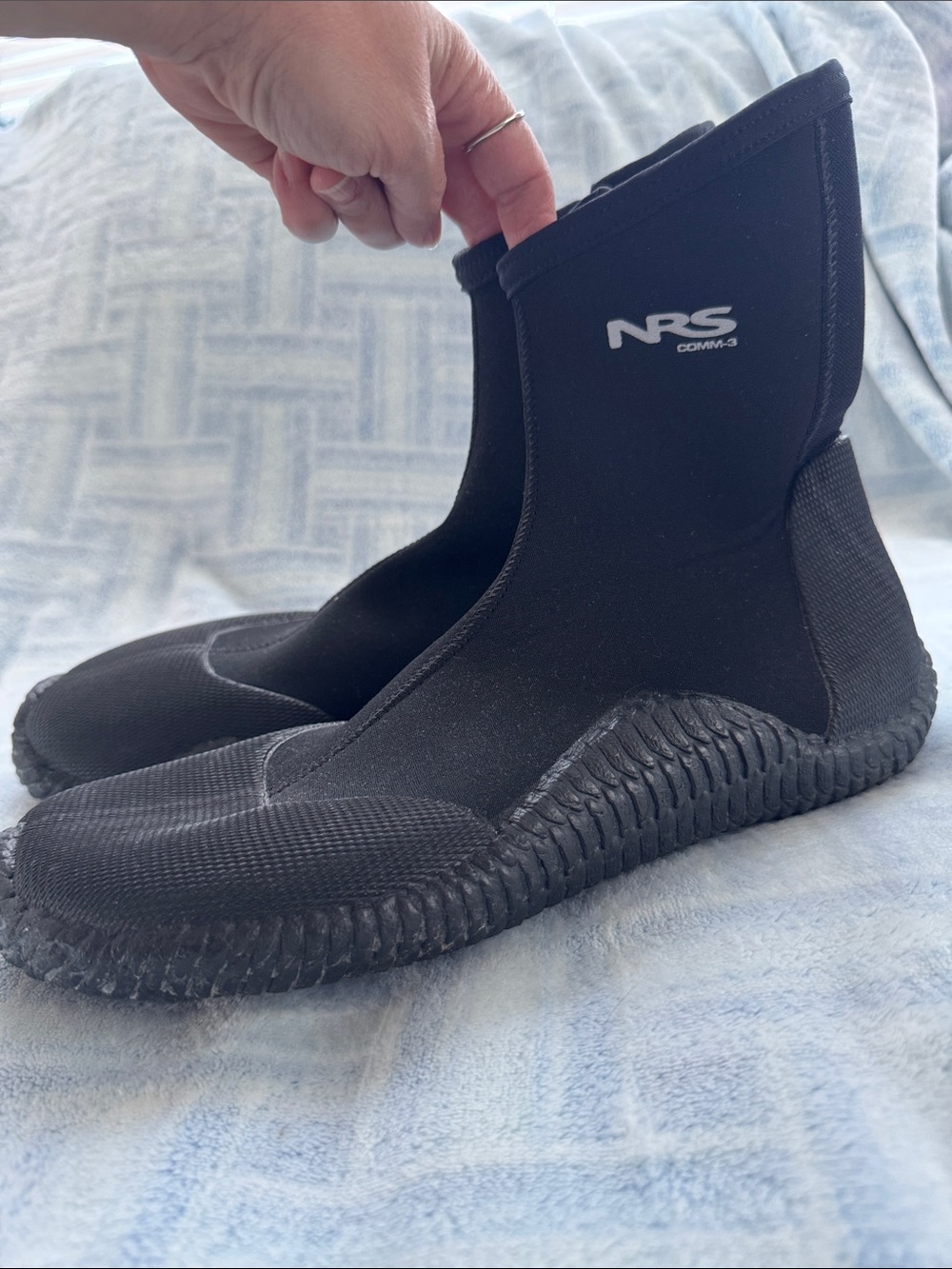 NRS Black COMMS-3 Men's Neoprene Watersocks